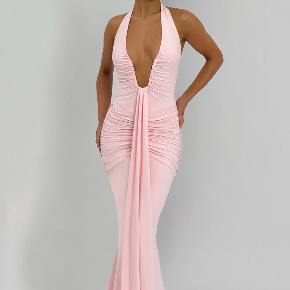 Chic Backless Pink Evening Gown